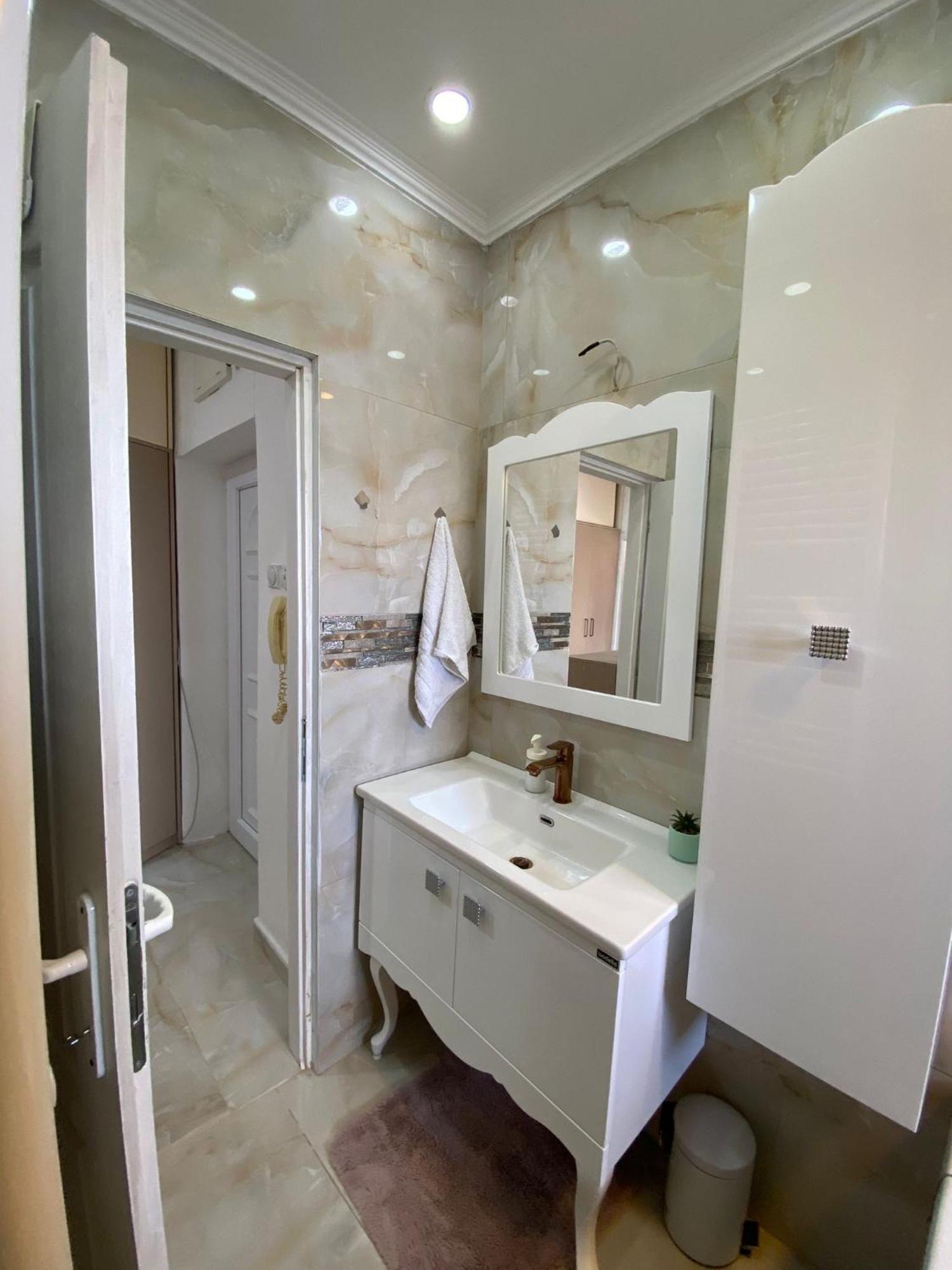 Apartment Wellness Belgrado Buitenkant foto